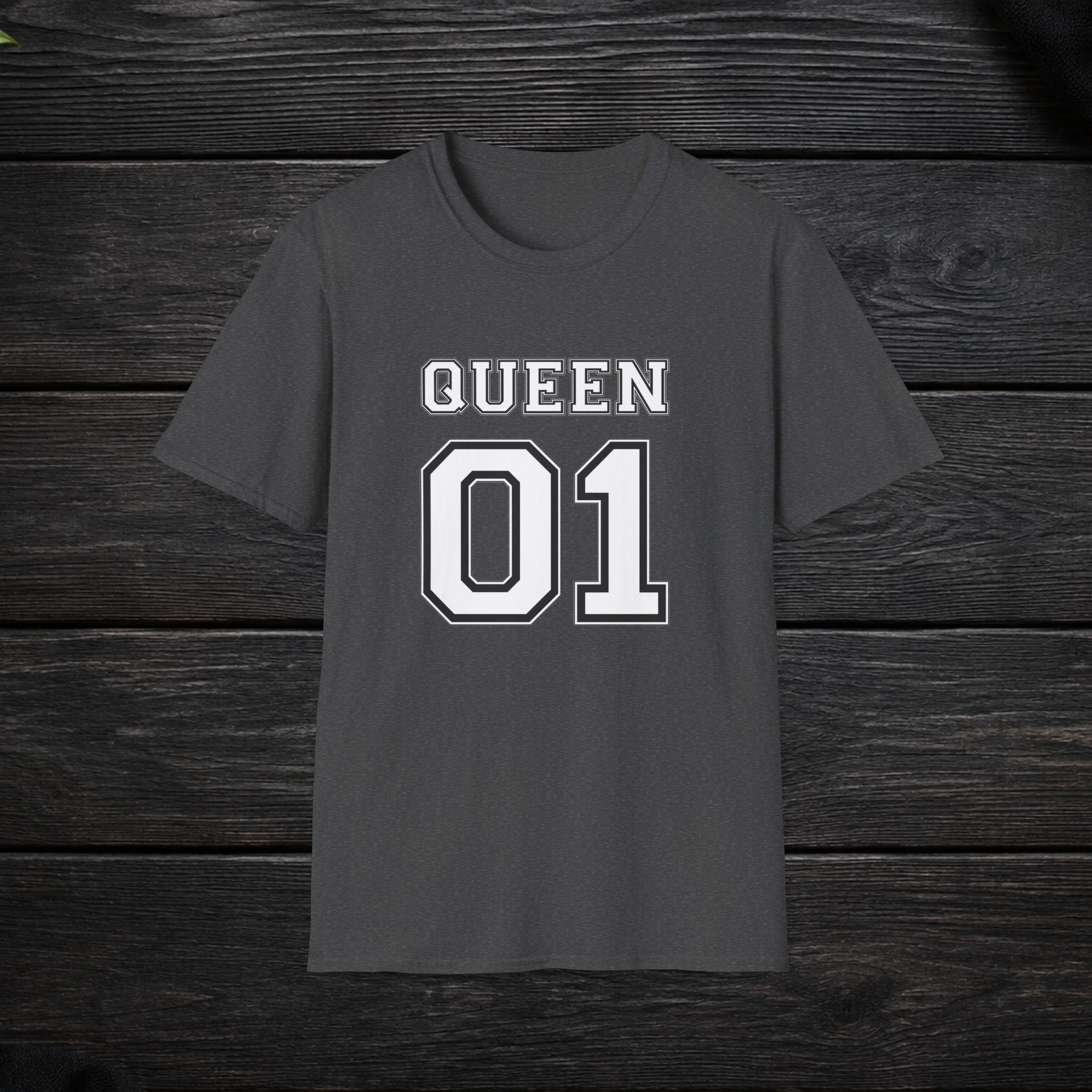 Queen 01 T-Shirt