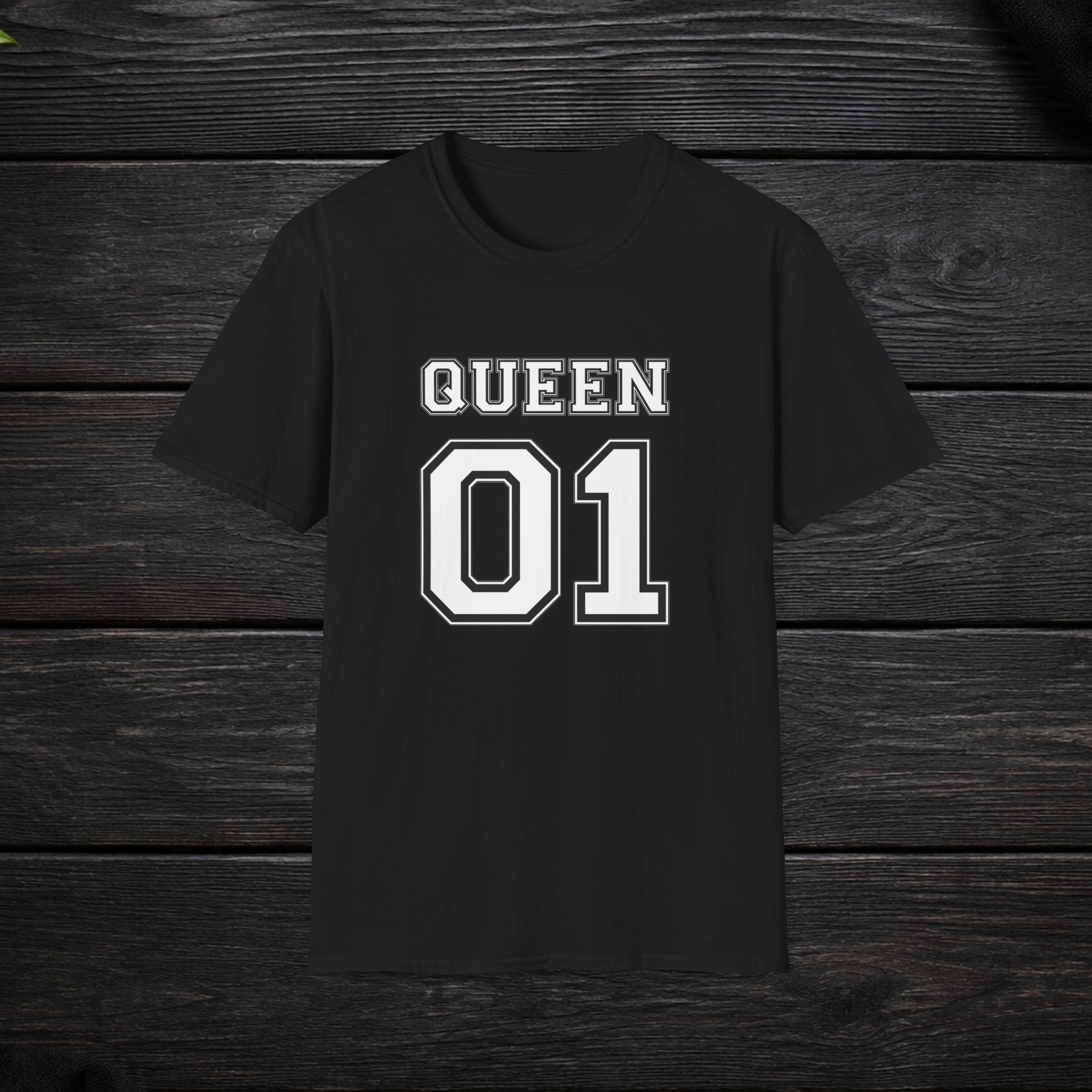 Queen 01 T-Shirt