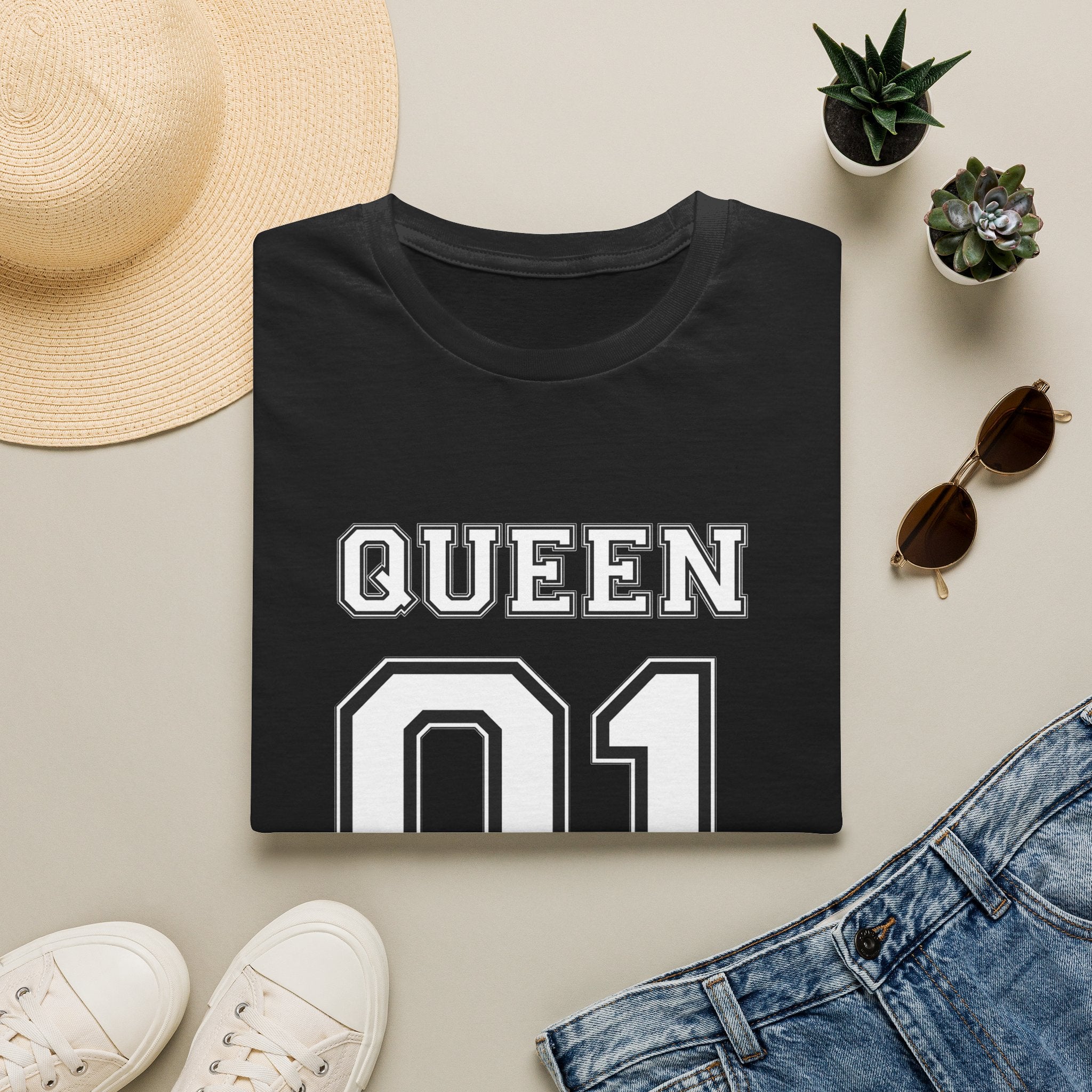 Queen 01 T-Shirt