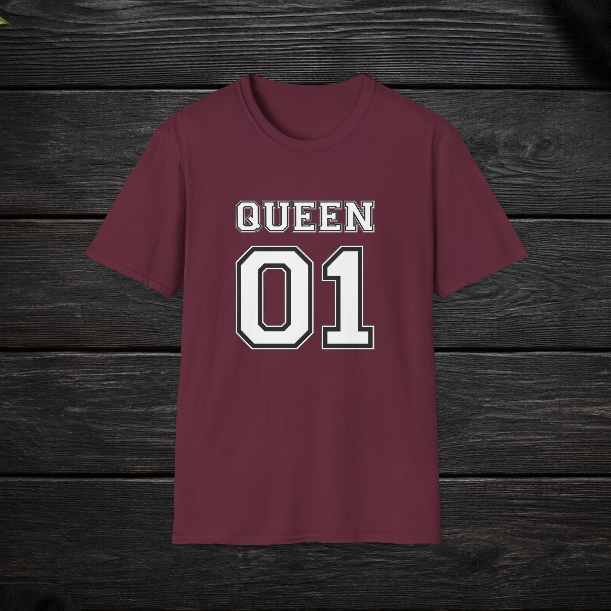Queen 01 T-Shirt