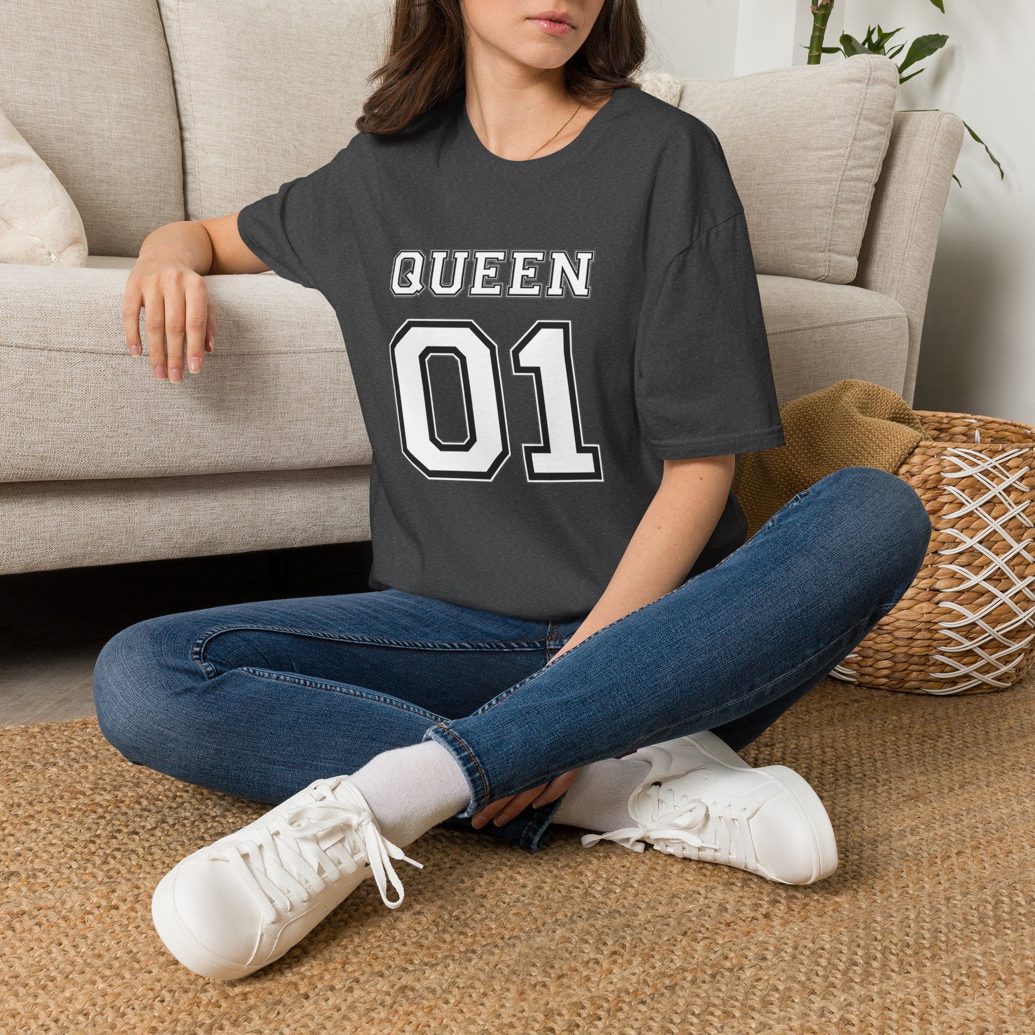 Queen 01 T-Shirt